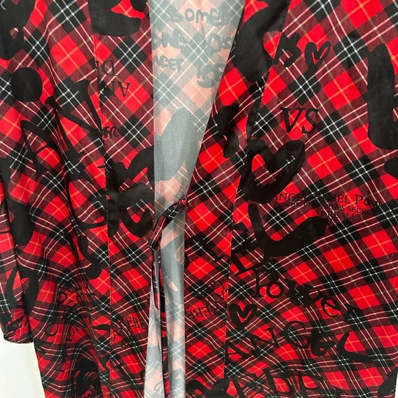 Victoria’s Secrets Dream Angel Women’s Red & Black Plaid Slip & Robe Set

Size S - Picture 7 of 12